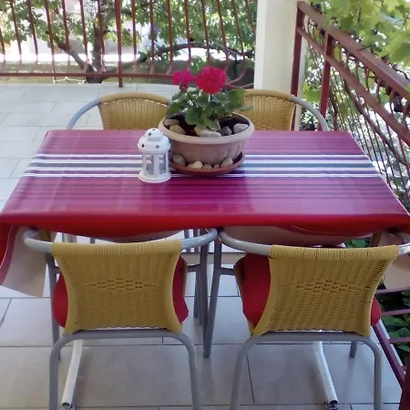 Appartement With Parking Space Brodarica, - 16827 Šibenik