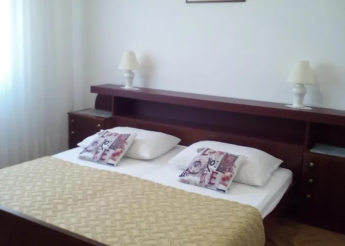 Appartement With Parking Space Brodarica, - 16827 Šibenik